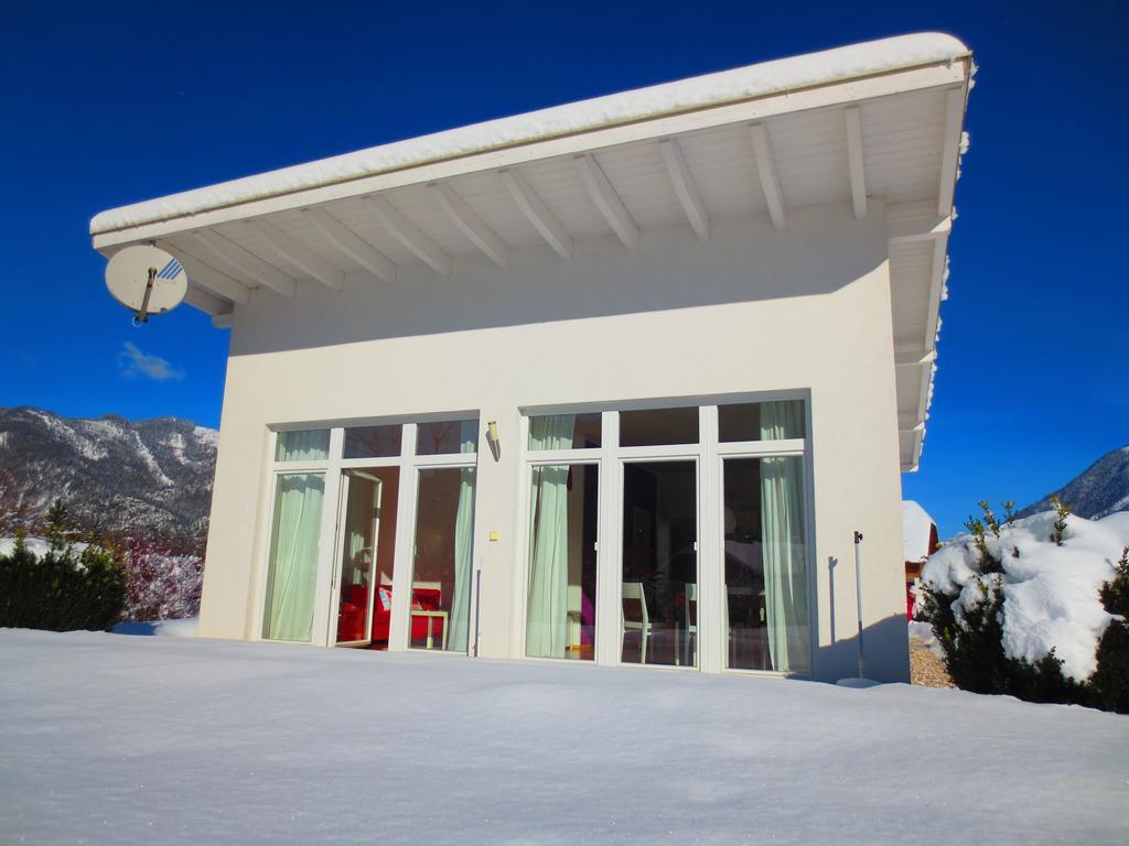 Flores, Ferienhaus Oder Doppelzimmer, Im Gruenen, 5 Gehminuten Ins Zentrum, Parkplatz, Zero Emissions Bad Ischl Εξωτερικό φωτογραφία