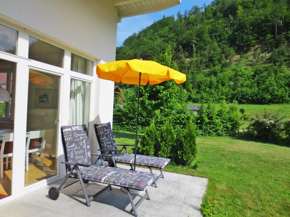 Flores, Ferienhaus Oder Doppelzimmer, Im Gruenen, 5 Gehminuten Ins Zentrum, Parkplatz, Zero Emissions Bad Ischl Εξωτερικό φωτογραφία