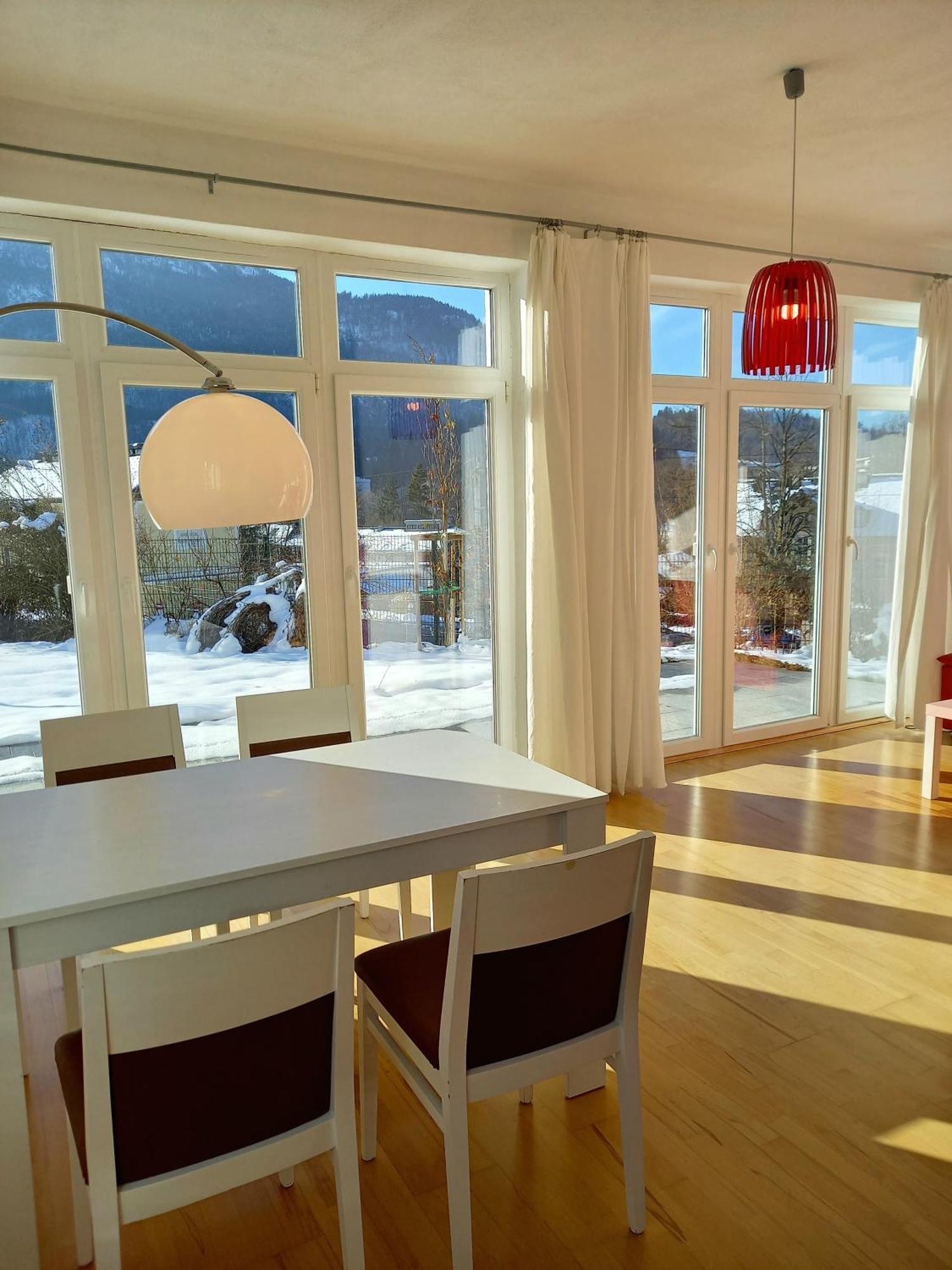 Flores, Ferienhaus Oder Doppelzimmer, Im Gruenen, 5 Gehminuten Ins Zentrum, Parkplatz, Zero Emissions Bad Ischl Εξωτερικό φωτογραφία
