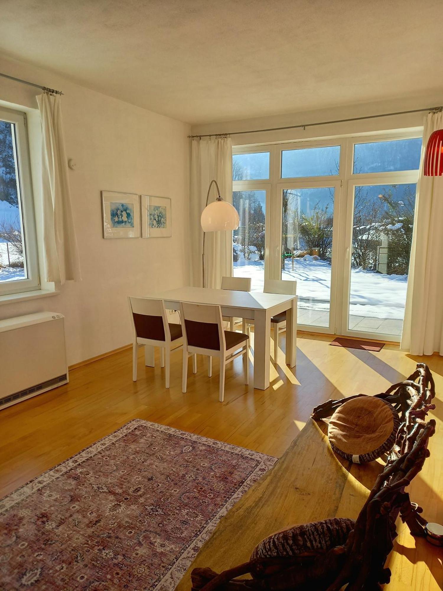 Flores, Ferienhaus Oder Doppelzimmer, Im Gruenen, 5 Gehminuten Ins Zentrum, Parkplatz, Zero Emissions Bad Ischl Εξωτερικό φωτογραφία