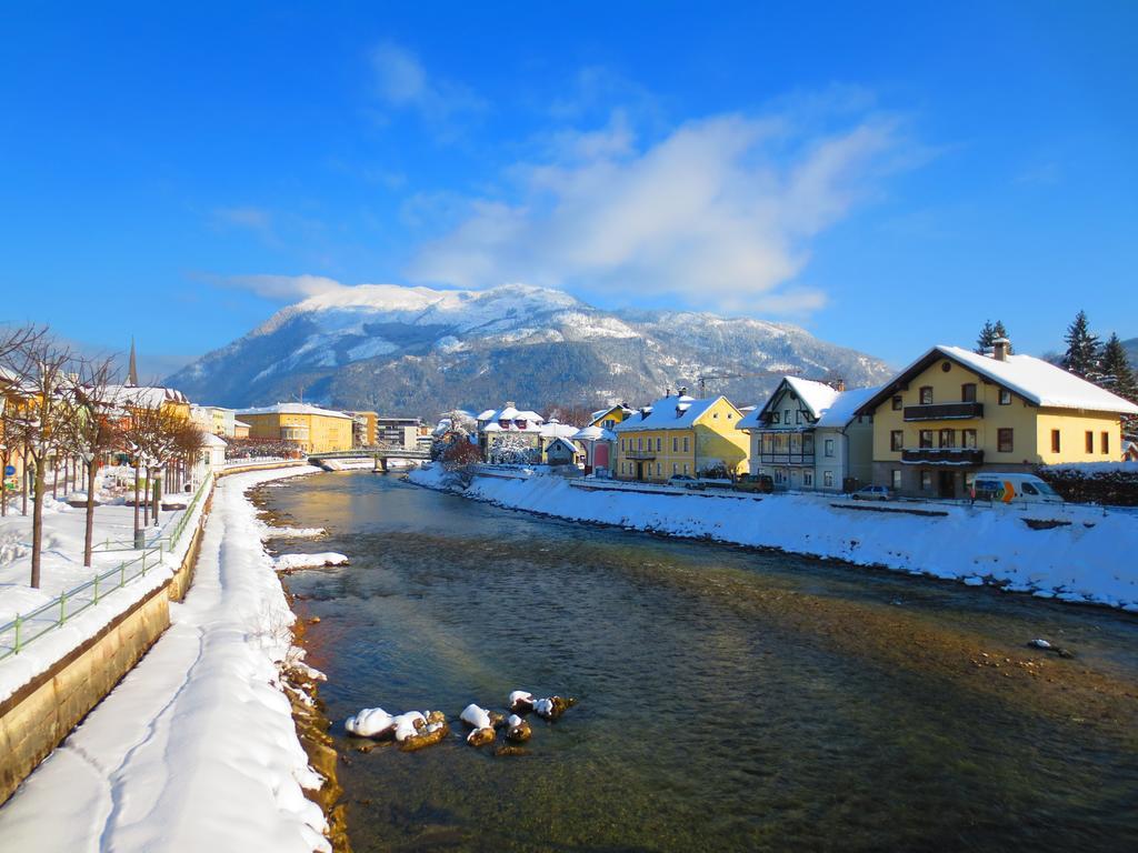 Flores, Ferienhaus Oder Doppelzimmer, Im Gruenen, 5 Gehminuten Ins Zentrum, Parkplatz, Zero Emissions Bad Ischl Εξωτερικό φωτογραφία
