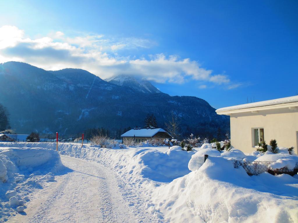 Flores, Ferienhaus Oder Doppelzimmer, Im Gruenen, 5 Gehminuten Ins Zentrum, Parkplatz, Zero Emissions Bad Ischl Εξωτερικό φωτογραφία